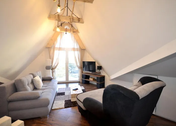 C L E A N&c O Z Y * Divčibare